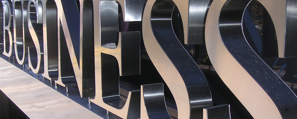 UConn Graduate Business Learning Center, Sign